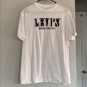 5/25 Men’s Levi’s Tee